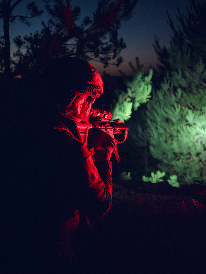 Armytek Dobermann Pro Magnet USB (теплый свет)