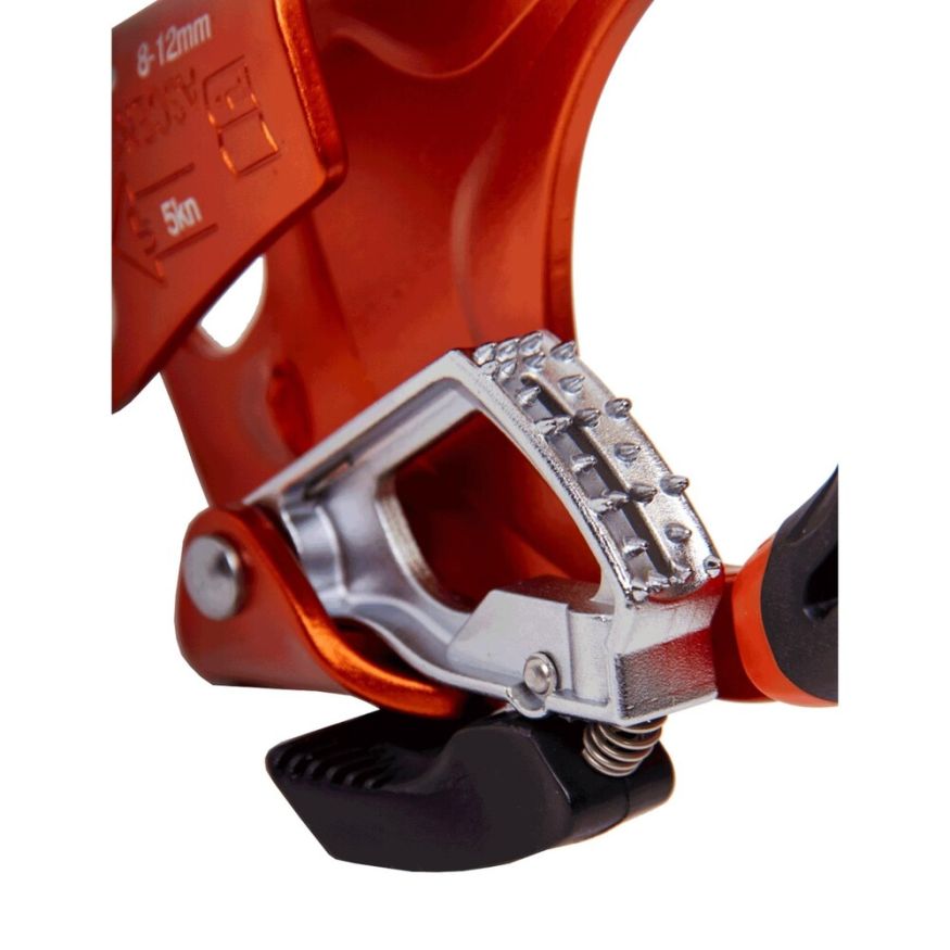 Жумар Манарага, левый